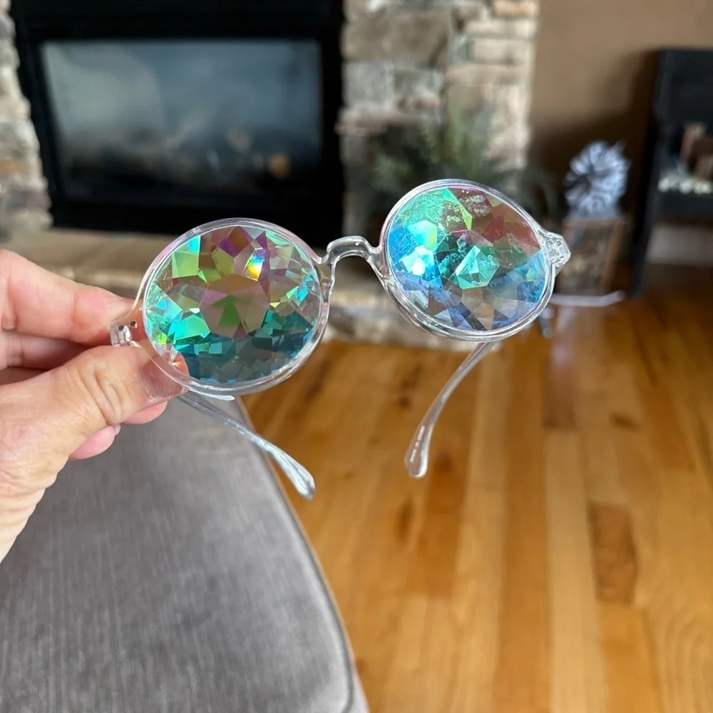 Kaleidoscope Holographic Rave Glasses with Trippy Prism One Size, Clear **READ**